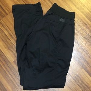 🌟 The North Face pants 🌟